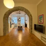 House 1826 In The Marine Heart Of شقة